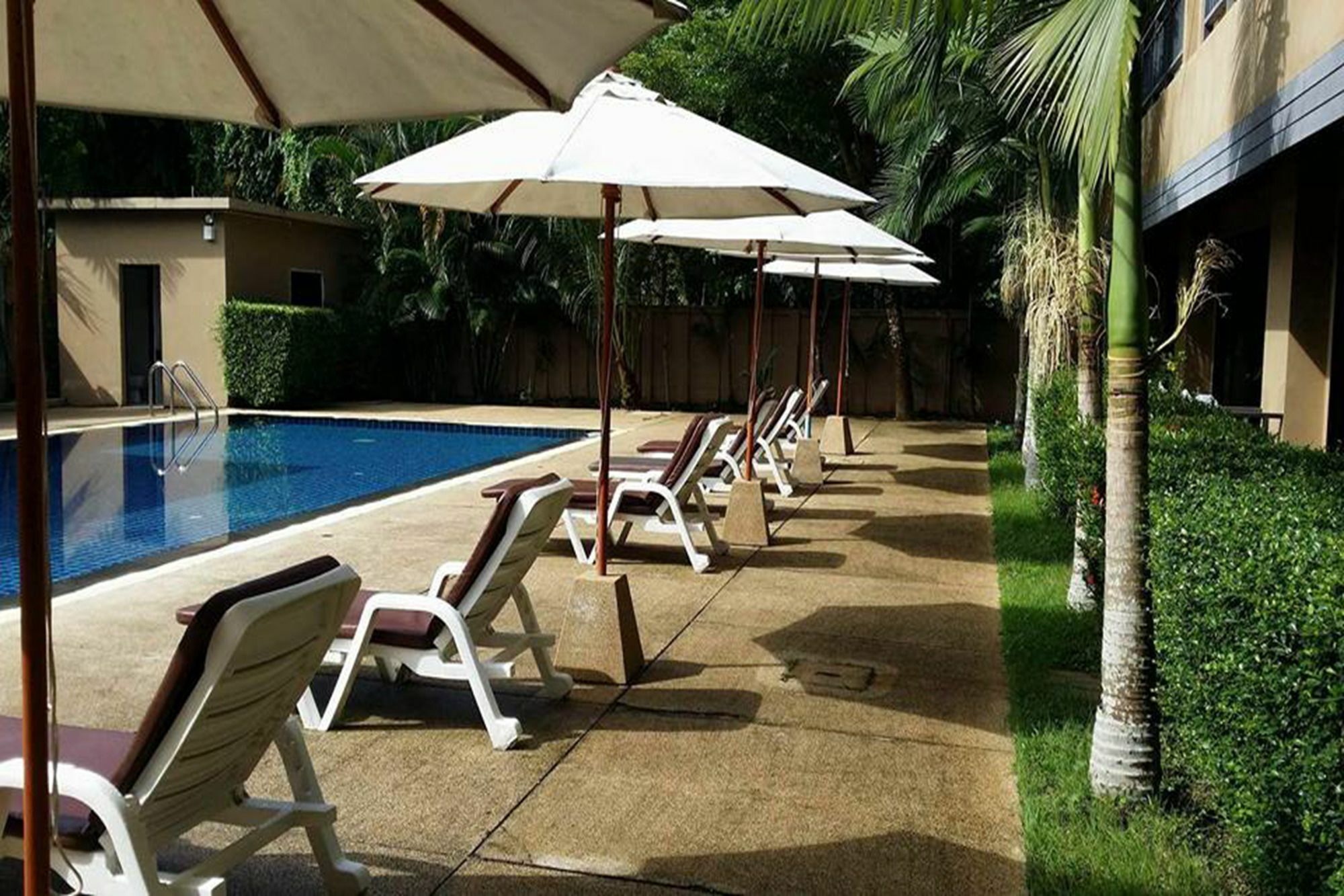 Naiyang Beach Hotel Sha Plus Пхукет Экстерьер фото